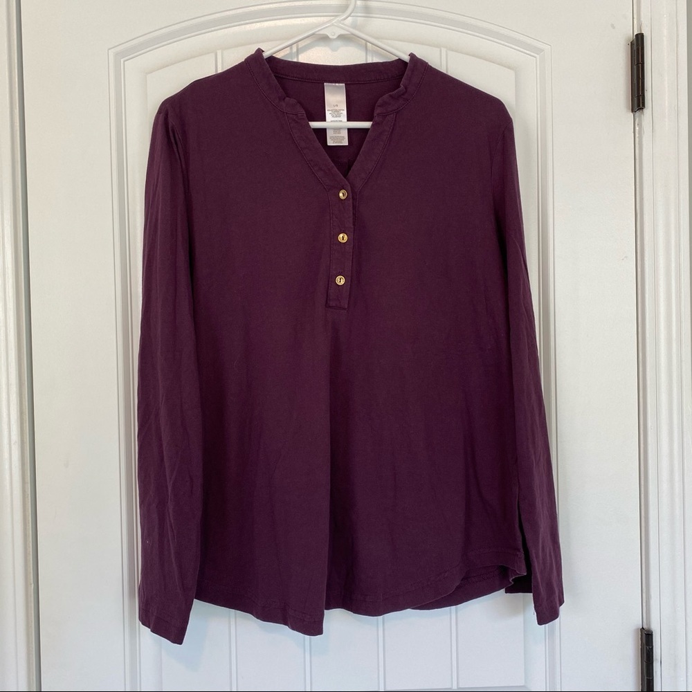 Avon Women’s Long Sleeve Top Size Large